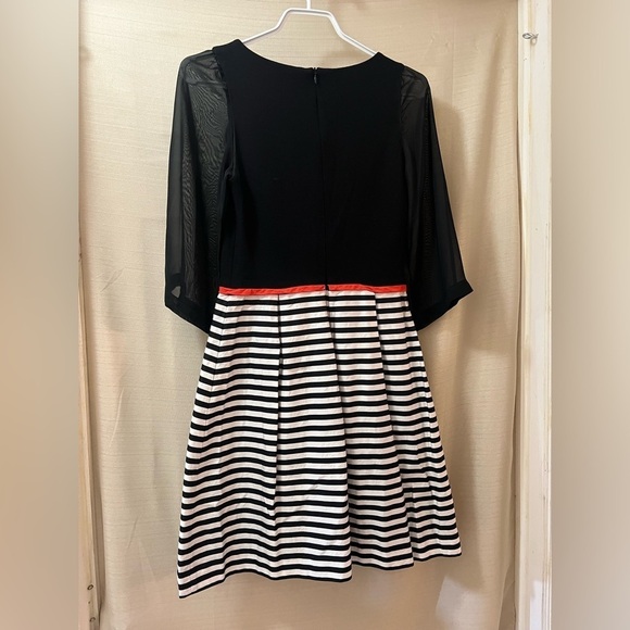 Judith and Charles beautiful black sheer arms striped skirt dress size 4 - Picture 7 of 9